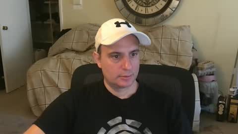 preppyguyintokink1 online show from 11-08-25, 06:40