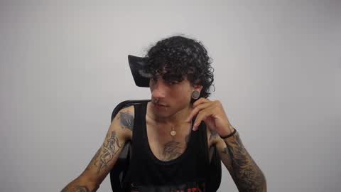 Plux online show from 02-11-25, 09:03