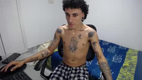 Plux online show from 10-25-25, 06:35