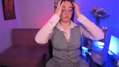 Camila  online show from 06-19-26, 11:47