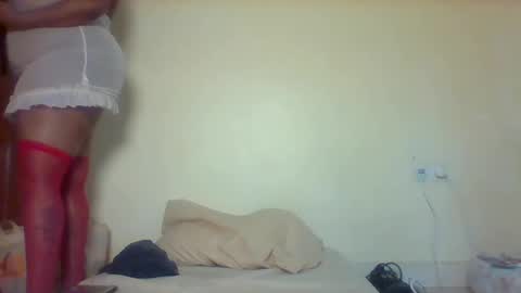 Snapshot of prettie_diva0 chatting on 09-15-25, 12:05 Prettie diva online show from 09-15-25, 12:05