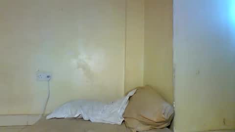 Snapshot of prettie_diva0 chatting on 09-27-25, 12:21 Prettie diva online show from 09-27-25, 12:21