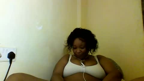 Snapshot of prettie_diva0 chatting on 10-06-25, 12:19 Prettie diva online show from 10-06-25, 12:19