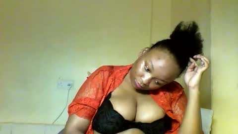 Snapshot of prettie_diva0 chatting on 10-10-25, 04:06 Prettie diva online show from 10-10-25, 04:06