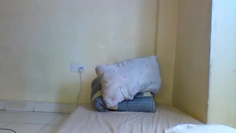 Snapshot of prettie_diva0 chatting on 10-13-25, 12:05 Prettie diva online show from 10-13-25, 12:05