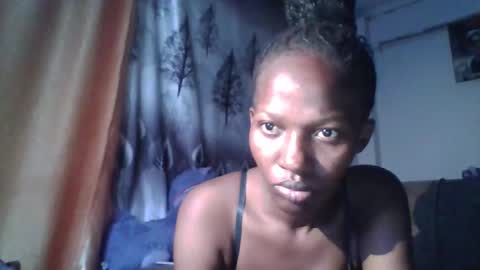 Snapshot of prettie_petitee chatting on 02-08-26, 03:10 prettie_petitee online show from 02-08-26, 03:10