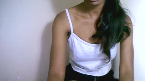 Snapshot of prettiethalia chatting on 11-03-25, 07:04 prettiethalia online show from 11-03-25, 07:04