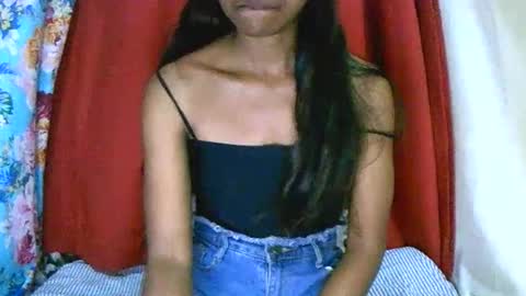 Snapshot of prettiethalia chatting on 11-15-25, 09:17 prettiethalia online show from 11-15-25, 09:17