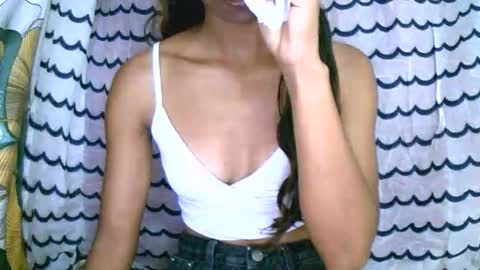 Snapshot of prettiethalia chatting on 01-14-26, 08:09 prettiethalia online show from 01-14-26, 08:09