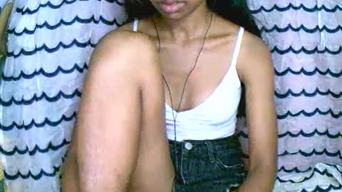 Snapshot of prettiethalia chatting on 01-15-26, 08:23 prettiethalia online show from 01-15-26, 08:23