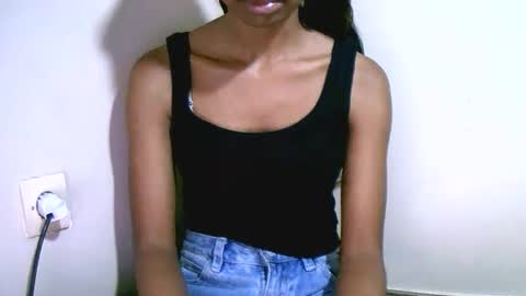 Snapshot of prettiethalia chatting on 02-01-26, 12:26 prettiethalia online show from 02-01-26, 12:26