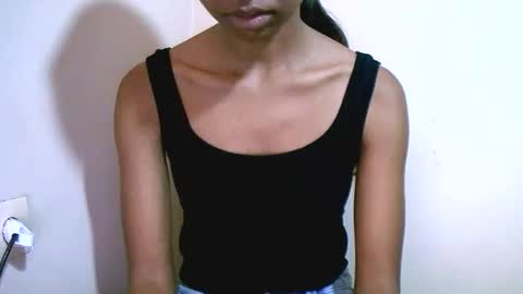 Snapshot of prettiethalia chatting on 02-05-26, 09:03 prettiethalia online show from 02-05-26, 09:03