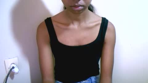 Snapshot of prettiethalia chatting on 02-06-26, 07:34 prettiethalia online show from 02-06-26, 07:34