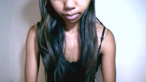 Snapshot of prettiethalia chatting on 02-25-26, 12:04 prettiethalia online show from 02-25-26, 12:04