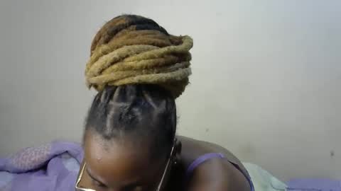 Snapshot of pretttycaramel chatting on 09-11-25, 08:53 Caramel online show from 09-11-25, 08:53