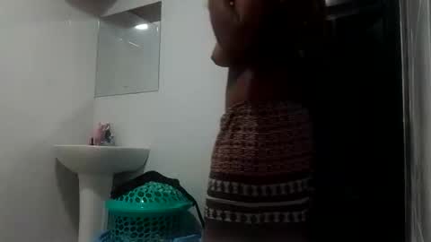 Snapshot of pretttycaramel chatting on 09-16-25, 04:52 Caramel online show from 09-16-25, 04:52