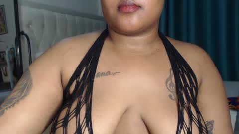 Snapshot of pretty_annah chatting on 06-14-26, 03:58 Annah online show from 06-14-26, 03:58