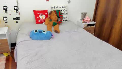 pretty_azulita online show from 12-02-24, 07:49