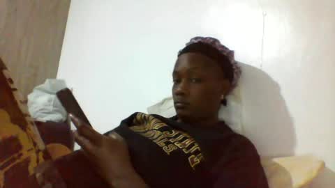 Snapshot of pretty_beib chatting on 07-22-26, 04:37 Karol online show from 07-22-26, 04:37