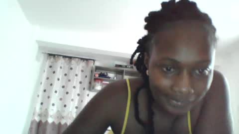Snapshot of pretty_beib chatting on 07-28-26, 11:17 Karol online show from 07-28-26, 11:17
