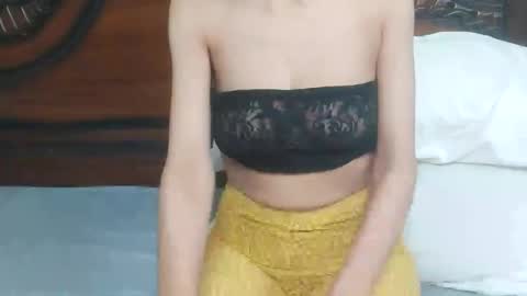 pretty_cat1 online show from 10-14-25, 08:42