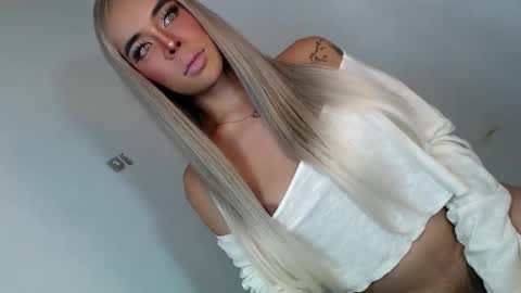 pretty_cloeh online show from 05-11-26, 04:51