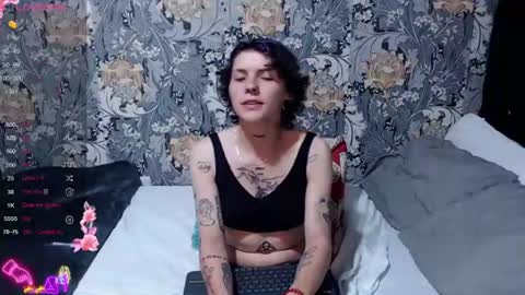 pretty_cristal22 online show from 06-19-26, 01:54
