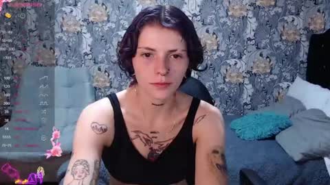 pretty_cristal22 online show from 06-28-26, 01:00