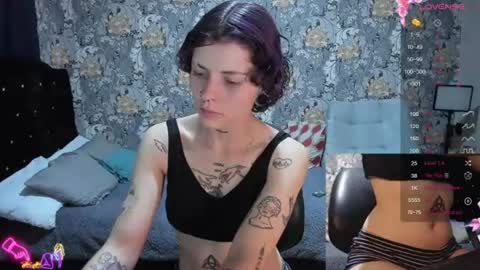 pretty_cristal22 online show from 07-01-26, 01:29