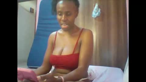 pretty_darya online show from 01-12-25, 11:50