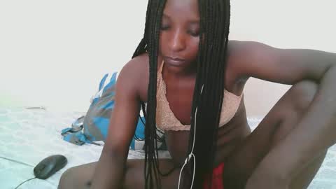 pretty online show from 03-01-26, 01:13