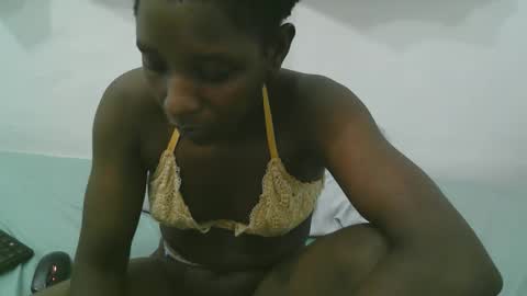 pretty online show from 04-06-26, 12:19