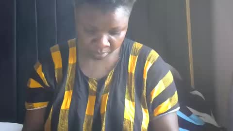 Snapshot of pretty_gaal chatting on 12-15-24, 05:02 pretty_gaal online show from 12-15-24, 05:02