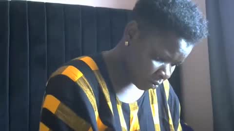 Snapshot of pretty_gaal chatting on 01-02-25, 01:19 pretty_gaal online show from 01-02-25, 01:19