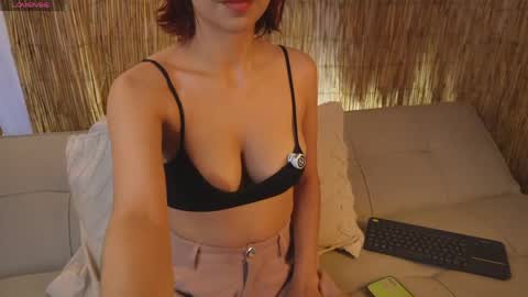 pretty_goddess online show from 05-17-26, 07:54