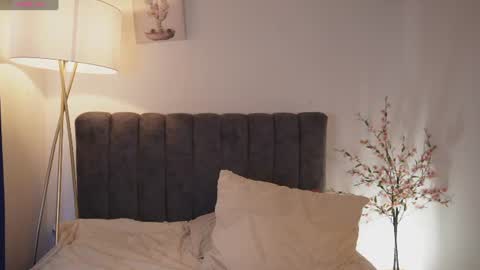 Snapshot of pretty_goddess chatting on 06-26-26, 07:40 pretty_goddess online show from 06-26-26, 07:40
