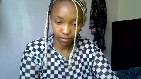 pretty jazminee online show from 07-19-26, 08:18