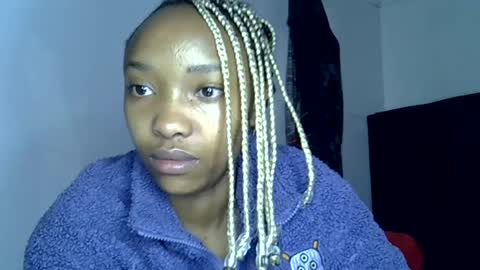 pretty jazminee online show from 07-25-26, 12:20