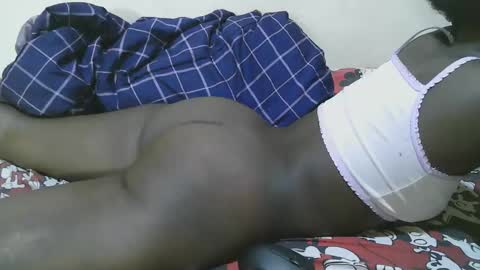 pretty_leila1 online show from 02-17-26, 12:12