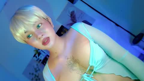 Flor online show from 11-28-25, 05:10