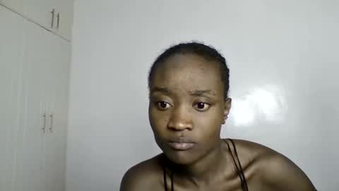 pretty luv1 online show from 02-25-26, 09:13