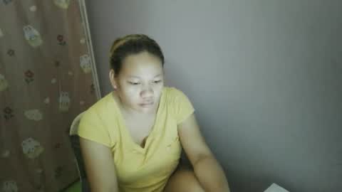 pretty_lyn08 online show from 04-28-26, 08:30