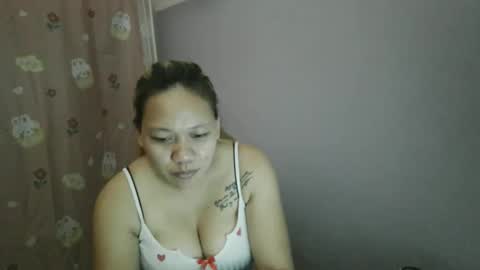 pretty_lyn08 online show from 05-03-26, 05:52