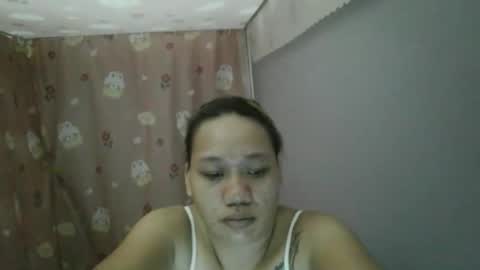 pretty_lyn08 online show from 05-10-26, 02:55