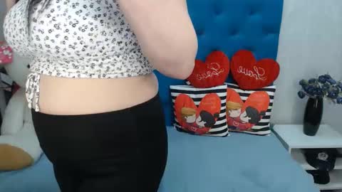 pretty_malika online show from 02-14-25, 11:53