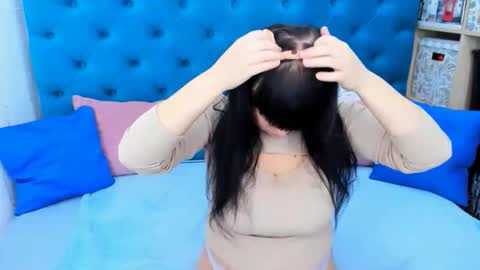 pretty_malika online show from 11-24-25, 04:12