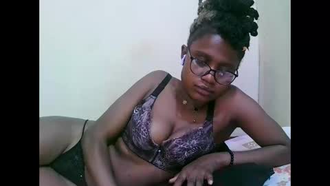 Snapshot of pretty_mellan chatting on 01-22-25, 02:46 pretty_mellan online show from 01-22-25, 02:46