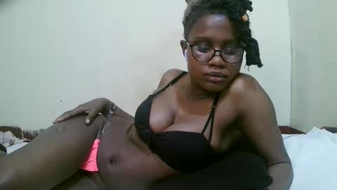 Snapshot of pretty_mellan chatting on 01-30-25, 02:25 pretty_mellan online show from 01-30-25, 02:25