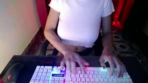 christina online show from 12-05-25, 11:08