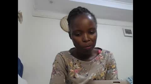 pretty_petite_ebony online show from 01-17-26, 03:00